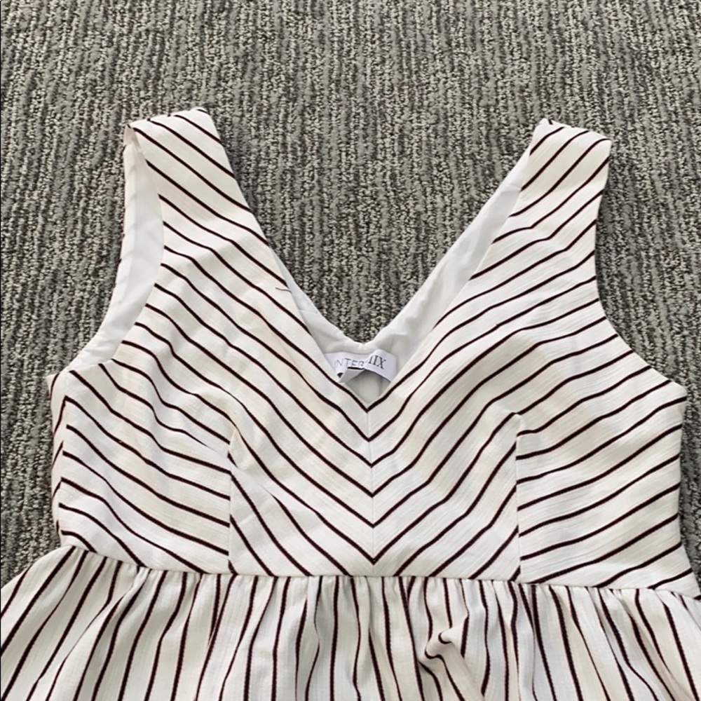 Intermix Top - Picture 3 of 6